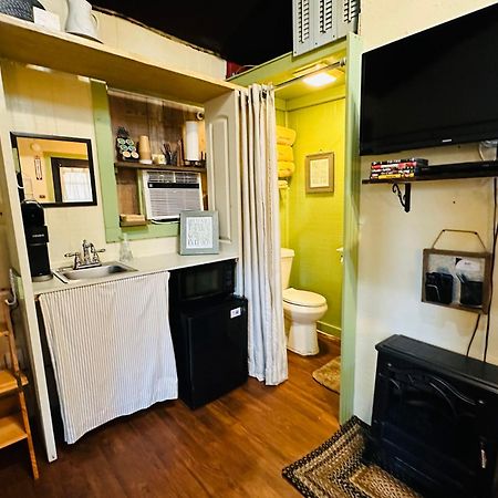 Acorn Hideaways Canton Unwind At Green Gables Suite For Up To 3 外观 照片