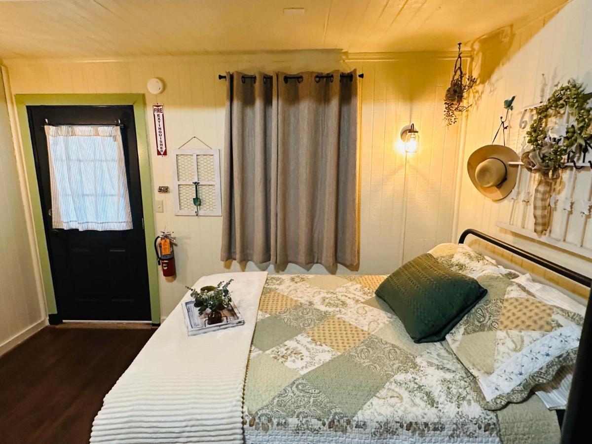 Acorn Hideaways Canton Unwind At Green Gables Suite For Up To 3 外观 照片